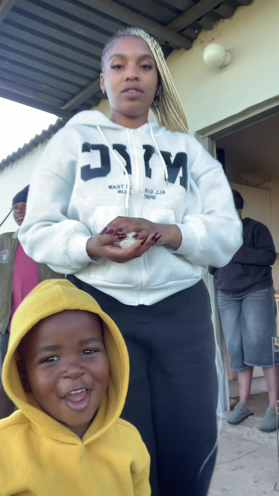 @Uyathandwaᥫ᭡