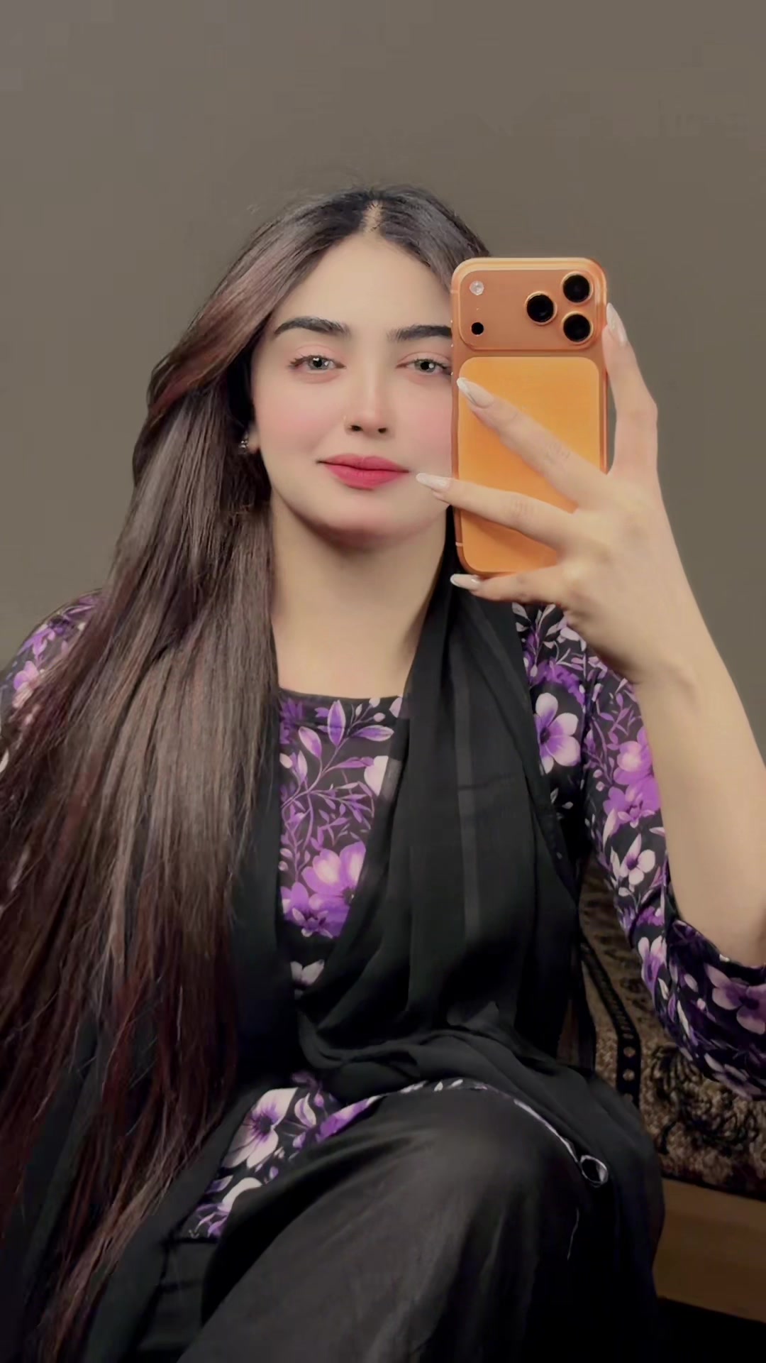 @NooR ALi 👸🏻🥀