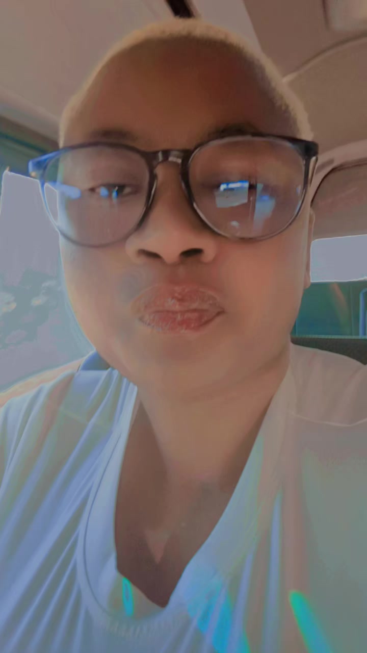 @user1527722823358