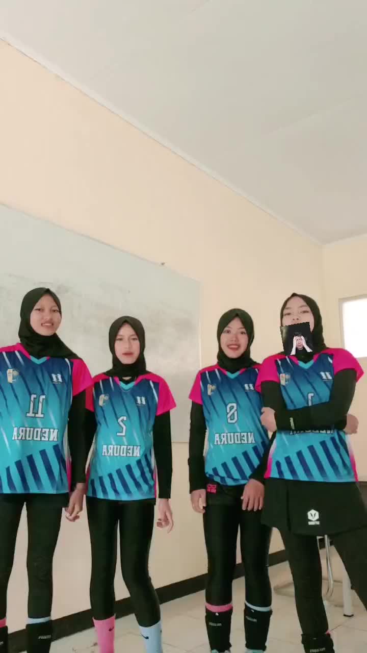 @๐๐๐