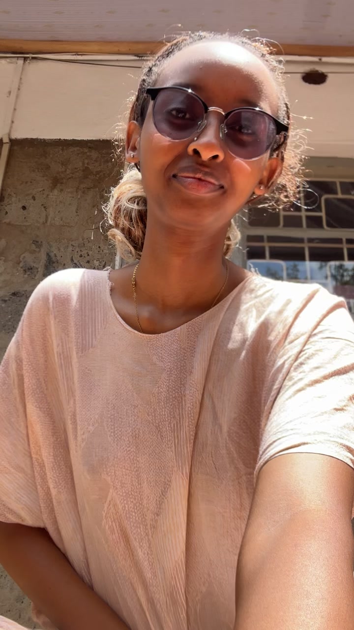 @~Rani🖤🤍~