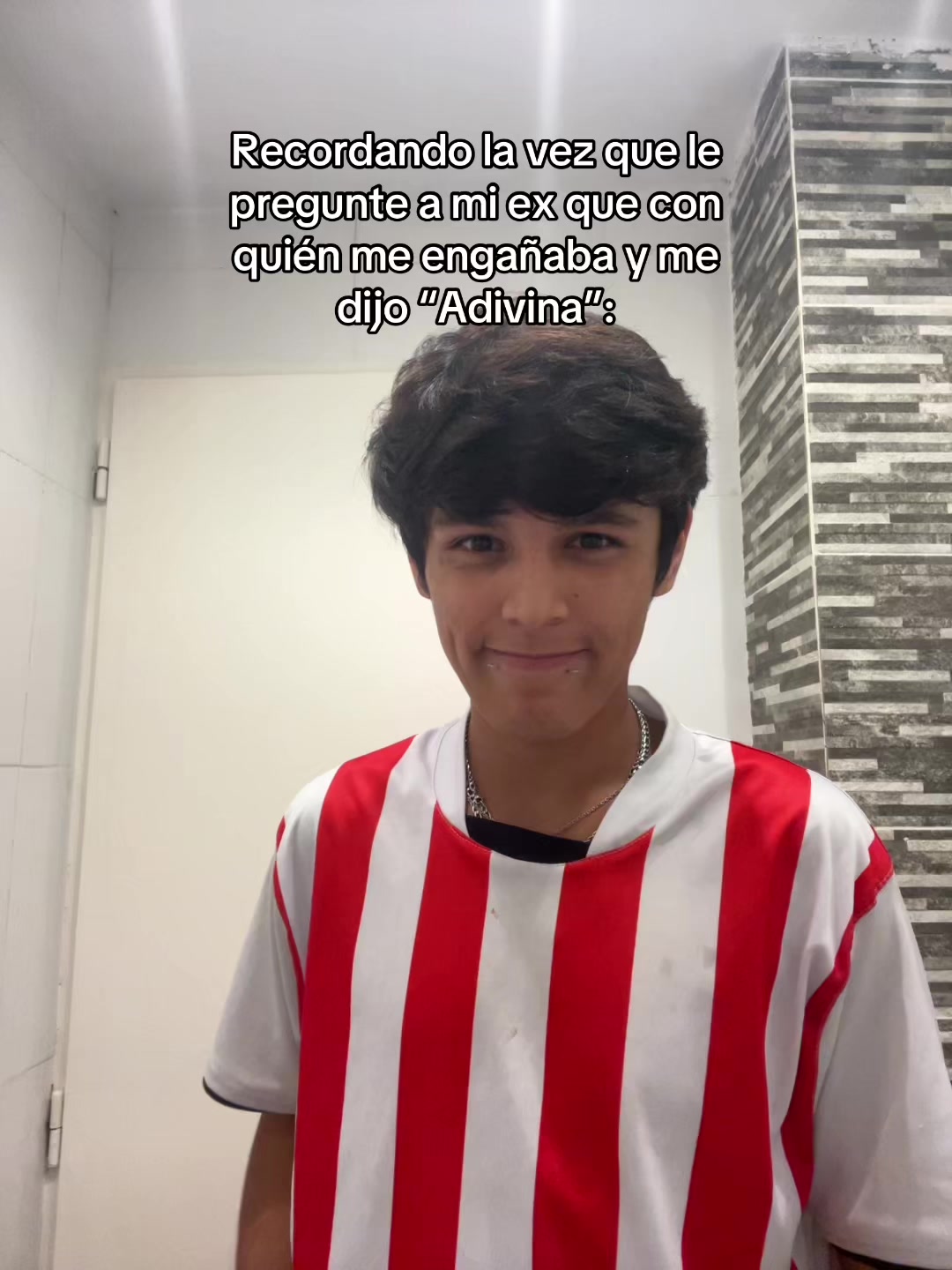 @メ