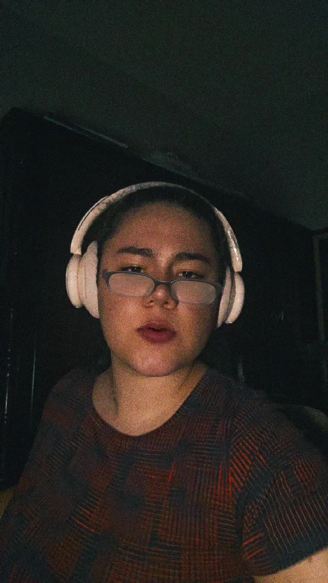 @rebeccalouiseofficial