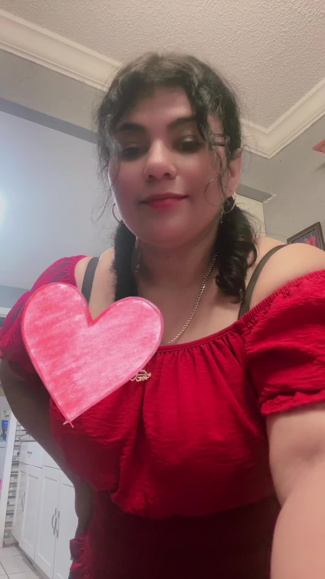 @Claudia Zuniga