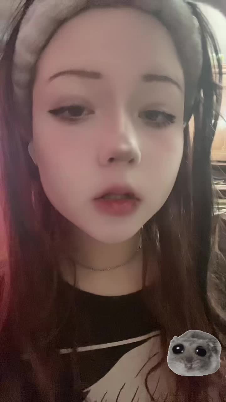@Линочка Фонк𖣂