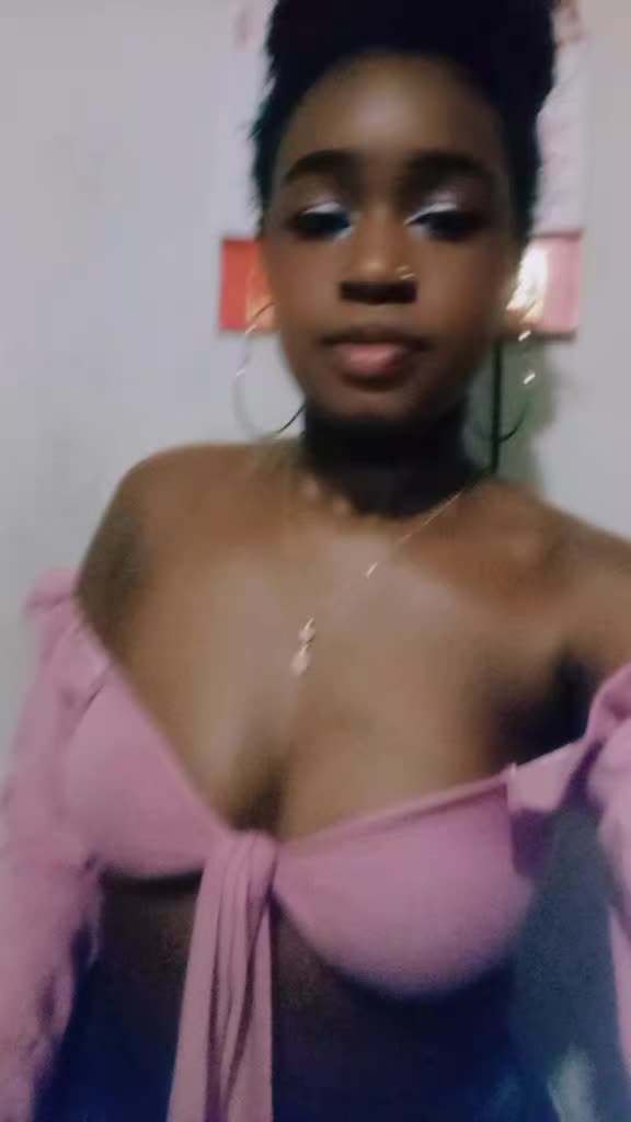@modelo leona