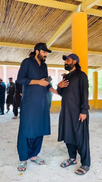 @AwaisAli(مياڻو)