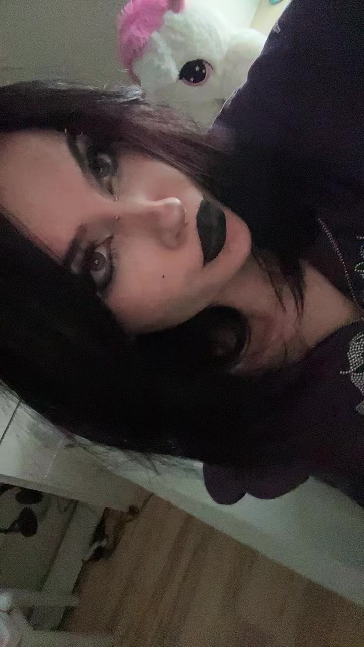 @𝐬𝐨𝐩𝐡𝐢𝐞 ☥🦇 ݁ ˖ִ ࣪