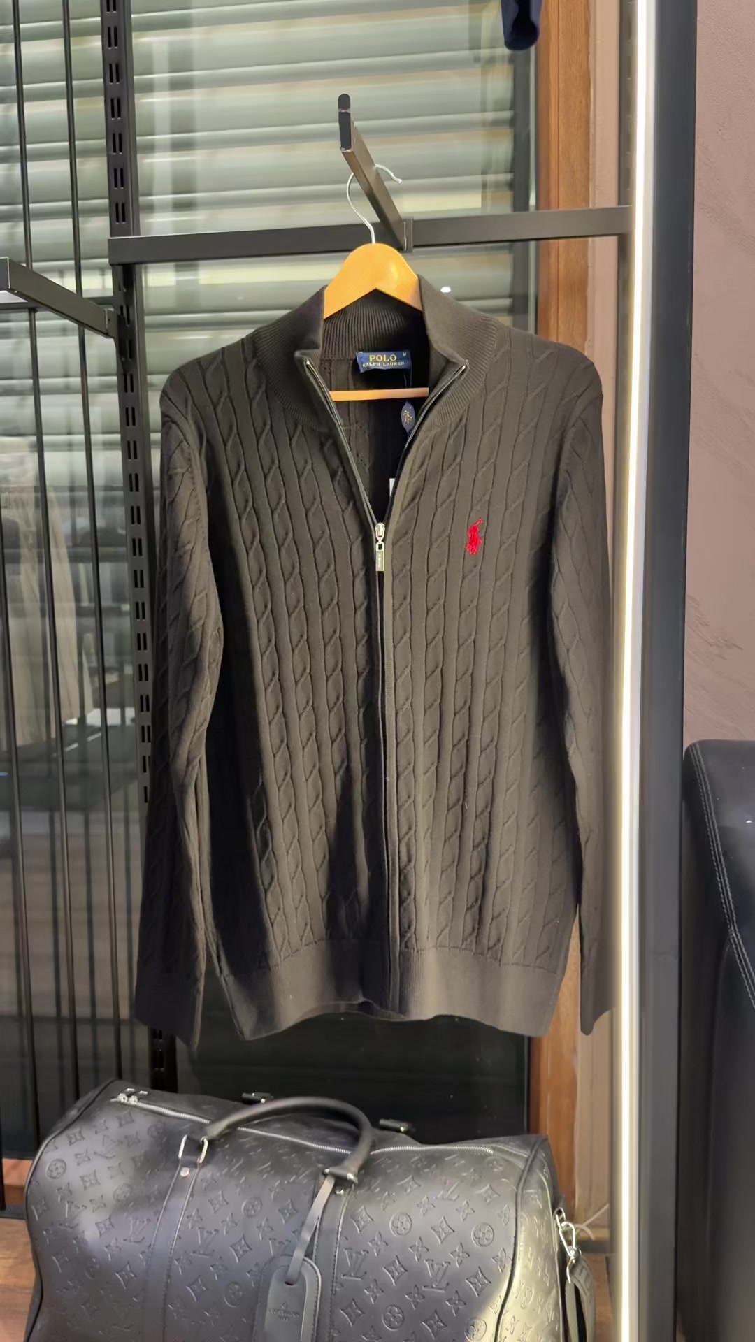@REAL WEAR