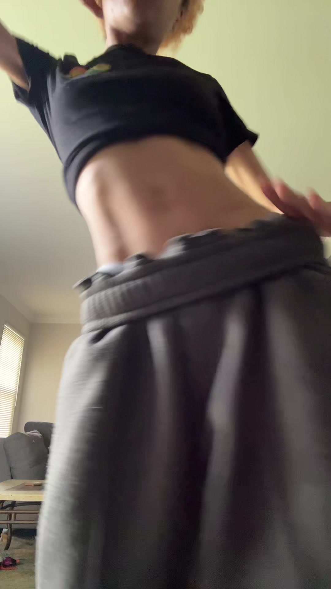 @nosmilingnini