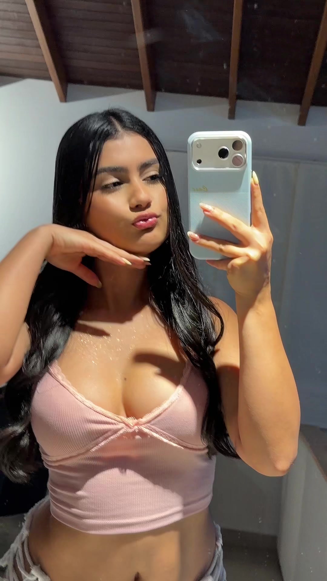 @Anna Arango3🦋