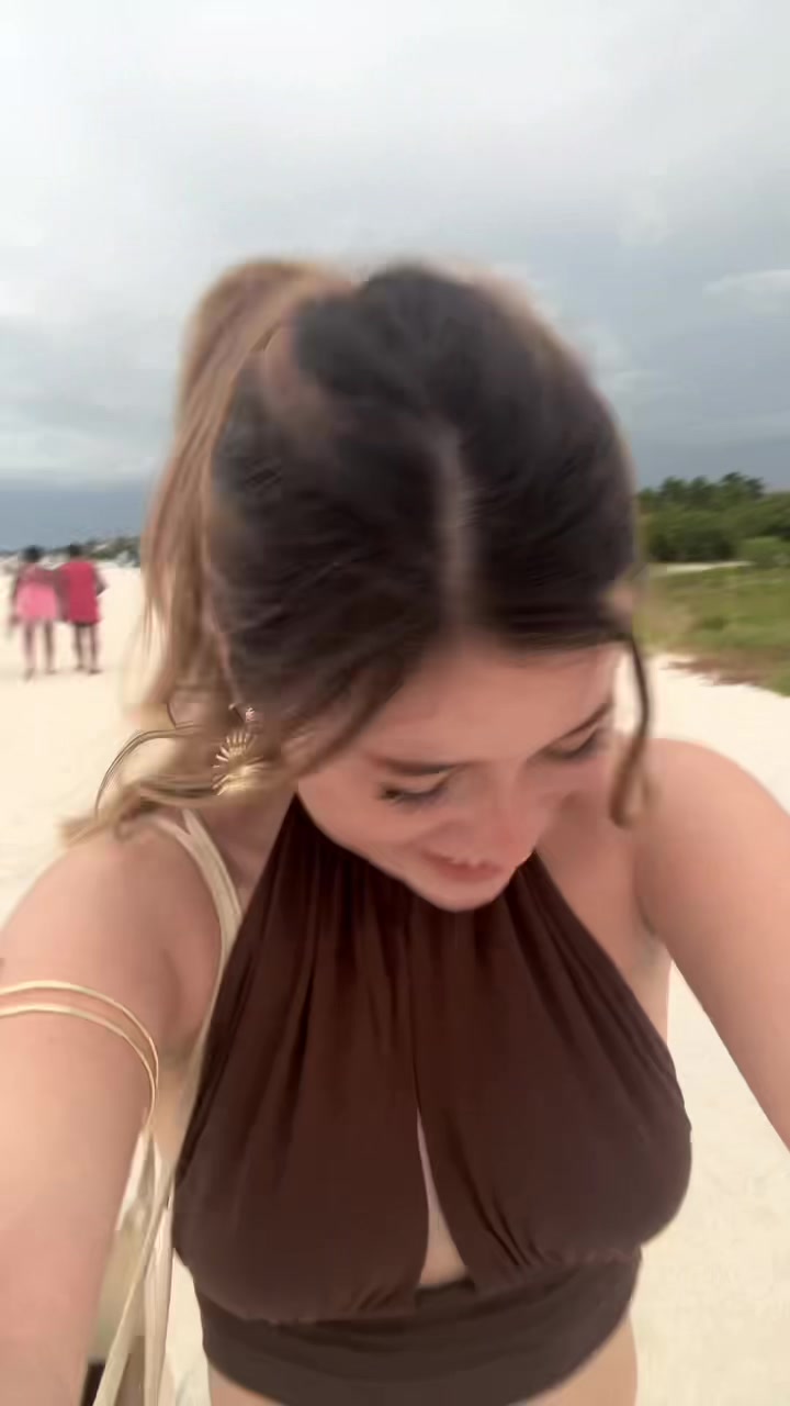 @_anaaslzz
