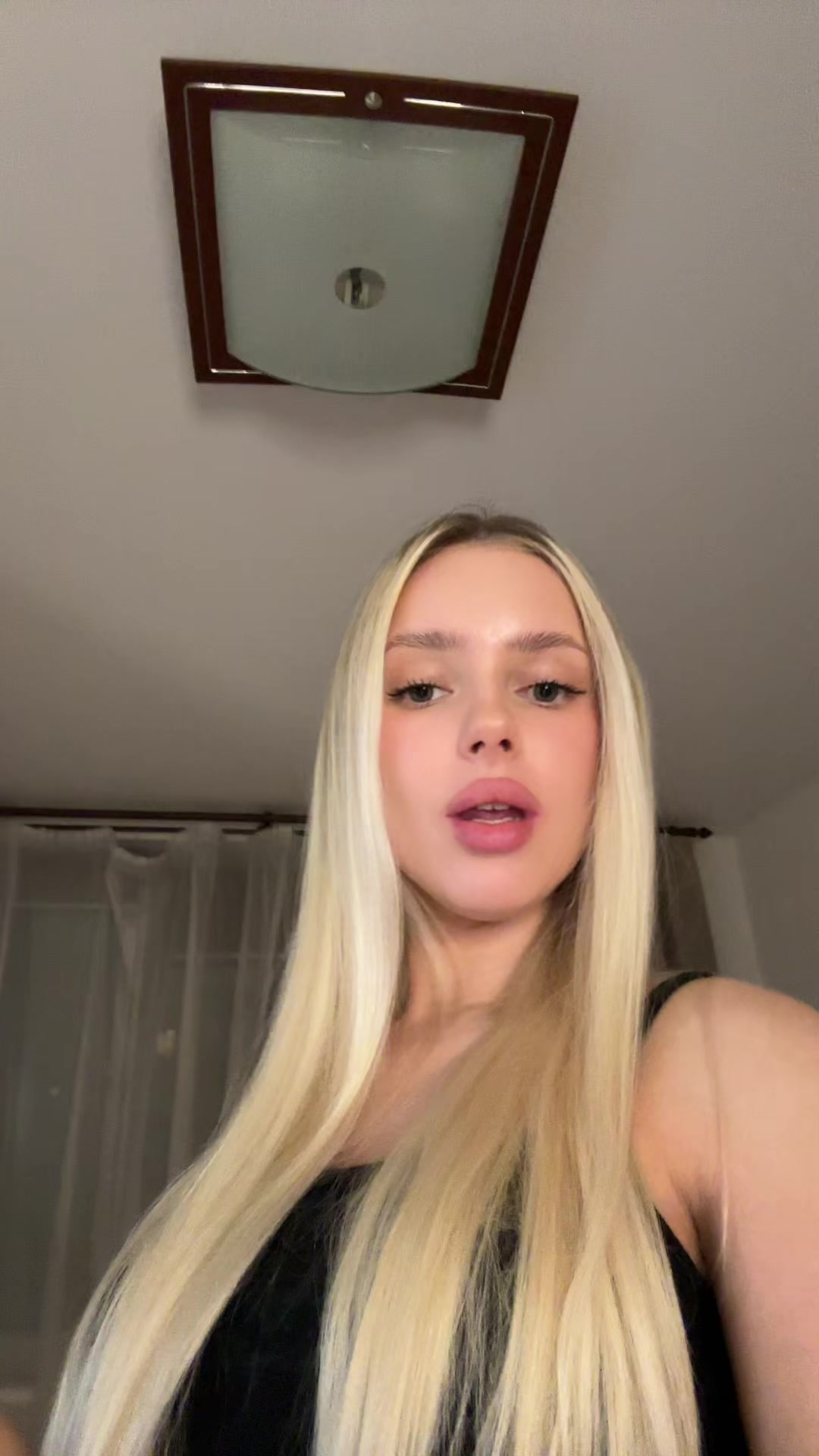 @ahhriri