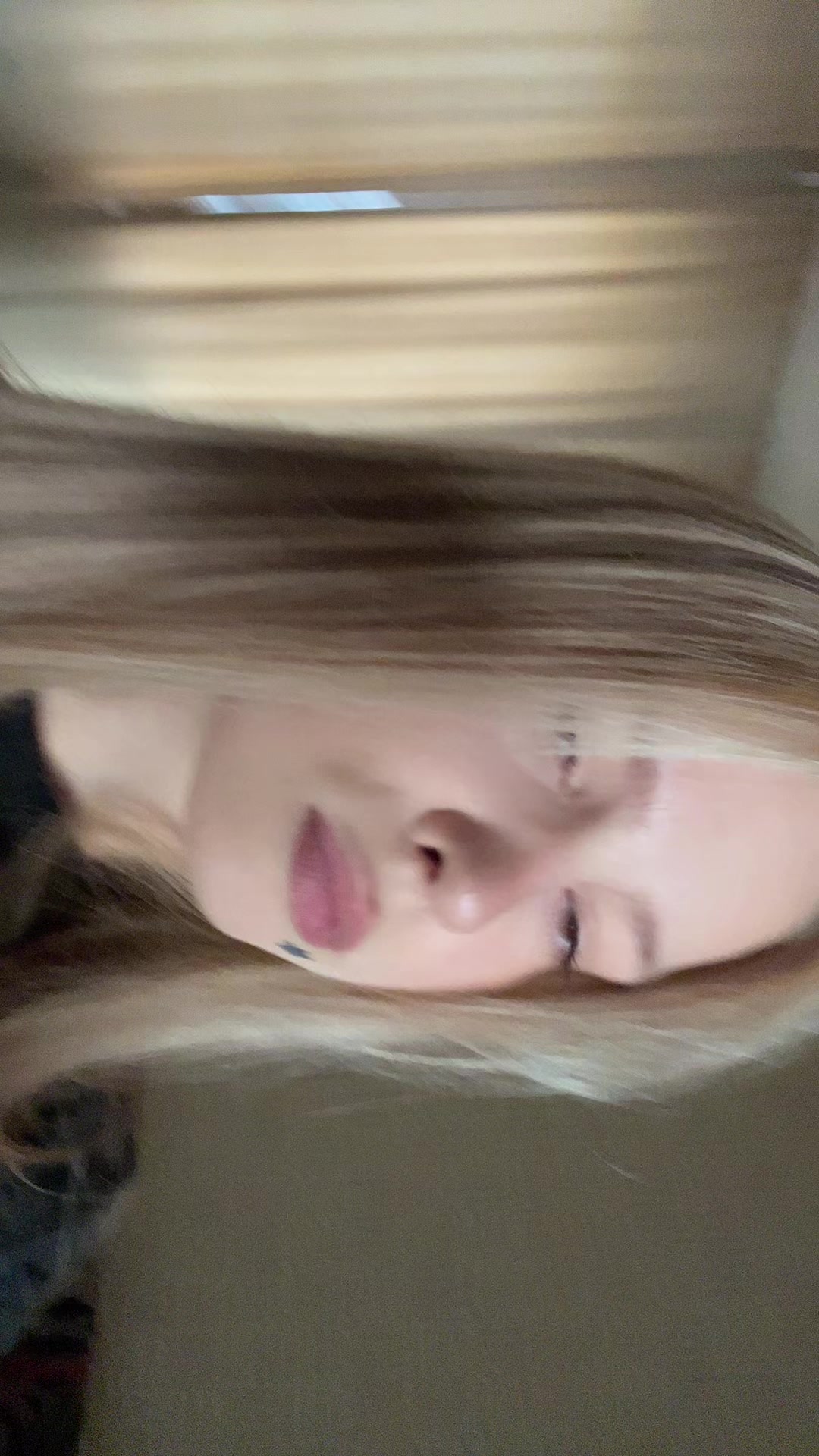 @𝐠𝐨𝐬𝐬𝐢𝐩 𝐠𝐢𝐫𝐥