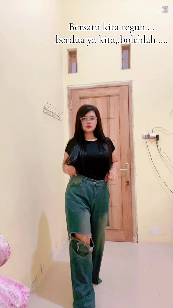 @𝐃𝐄𝐌𝐏𝐋𝐎𝐍𝐒⁶⁹🍑