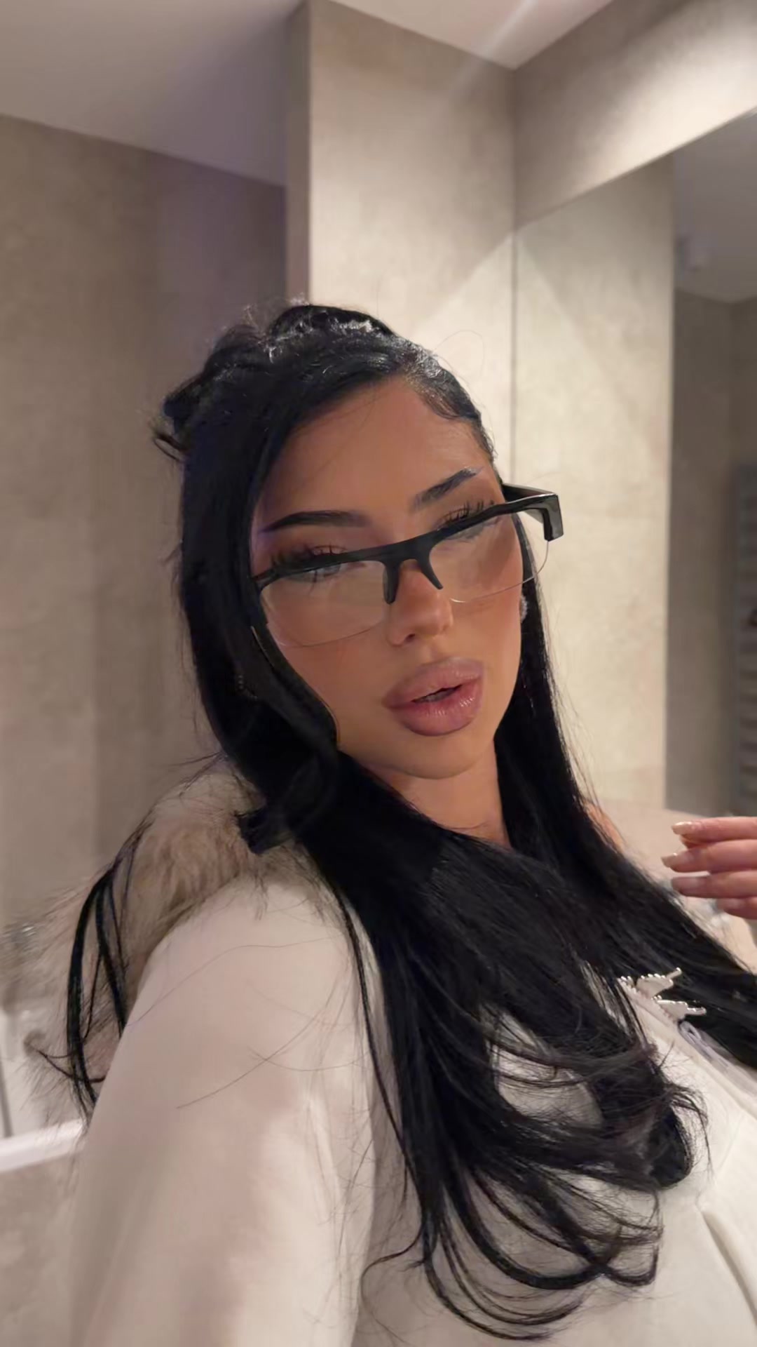@Syndii69