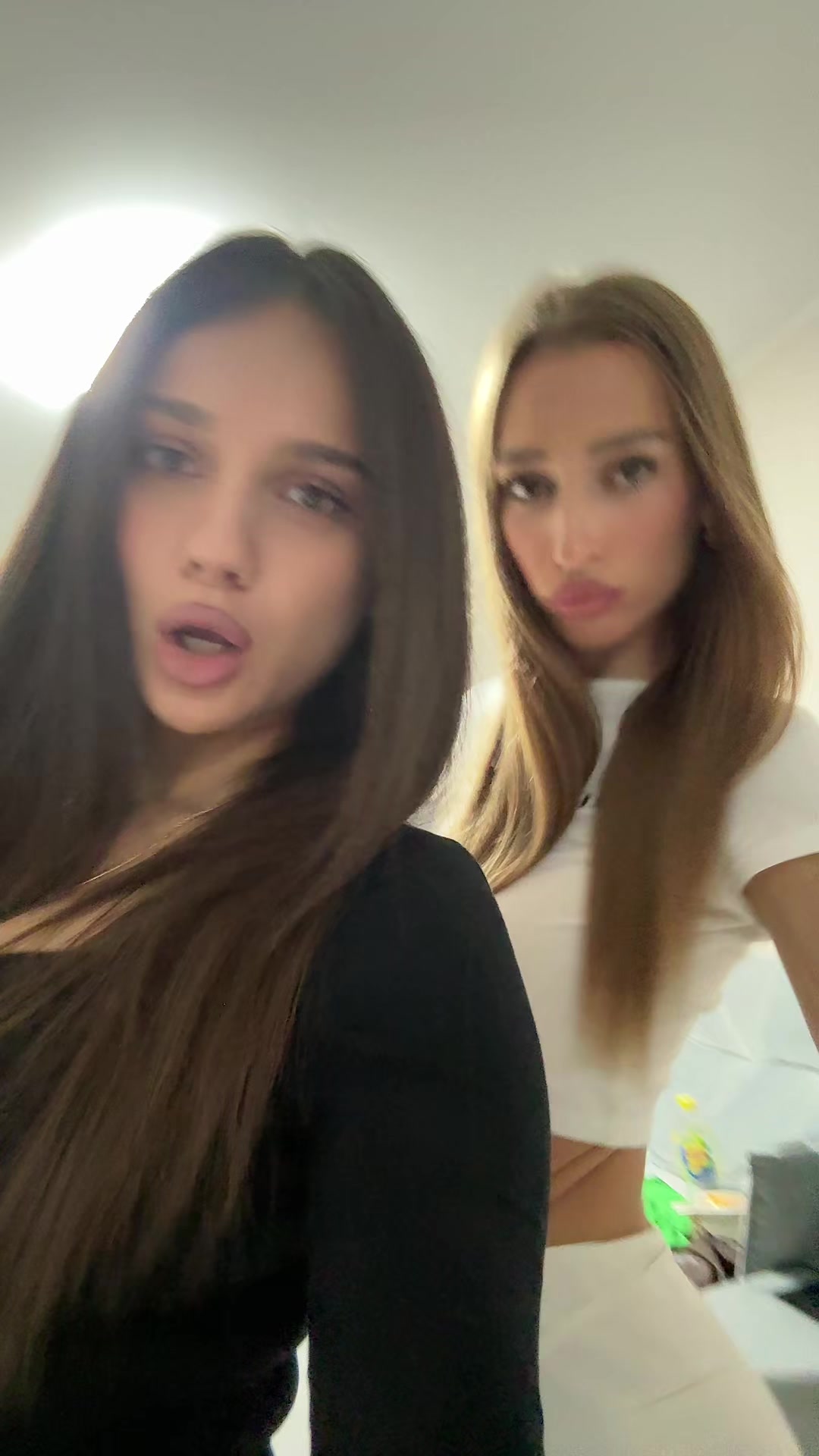 @Nina