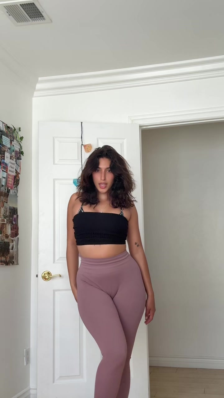@urgrllcrush