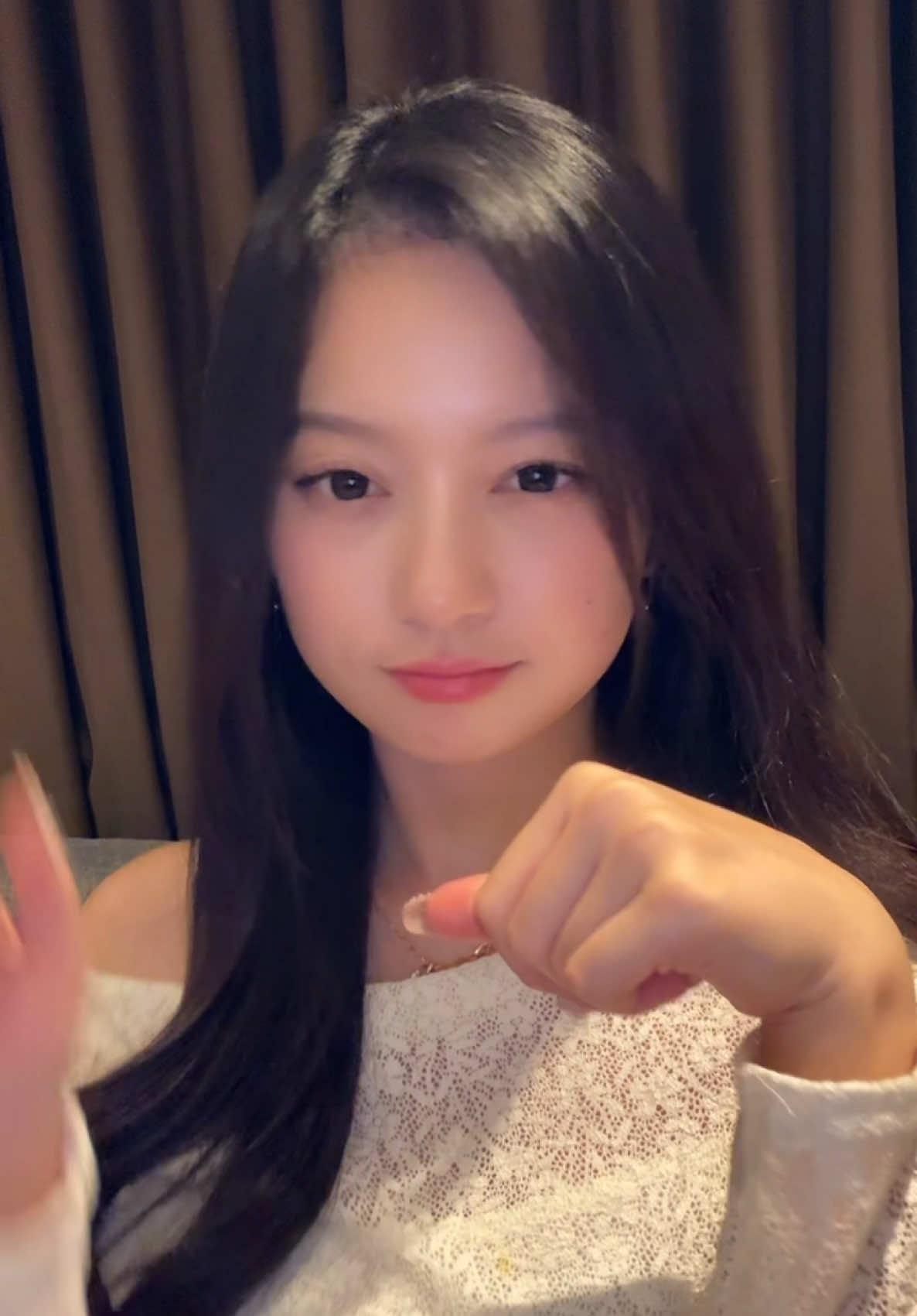 @JOLLYN