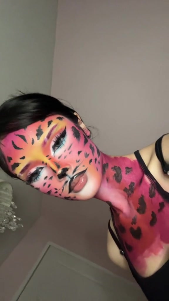 @glow12700