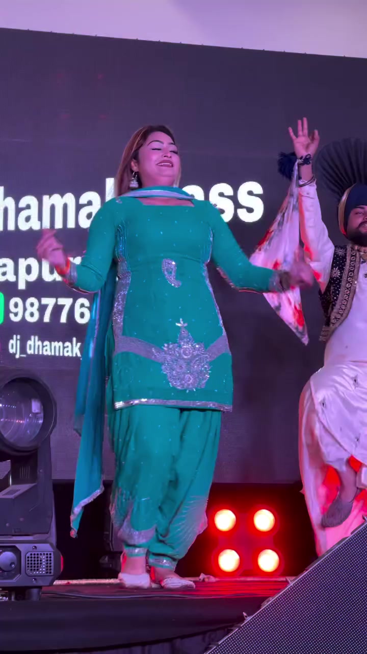 @Aj_Malika011