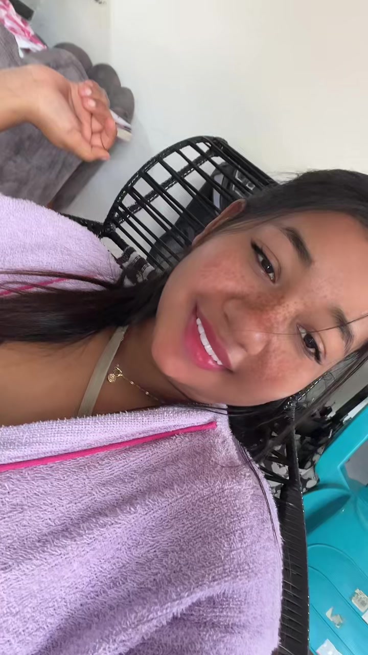 @🦋.