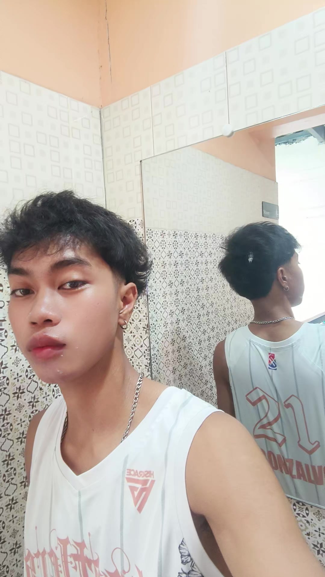 @ny G