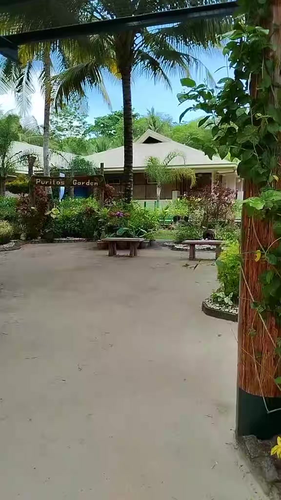 @Lola Morena