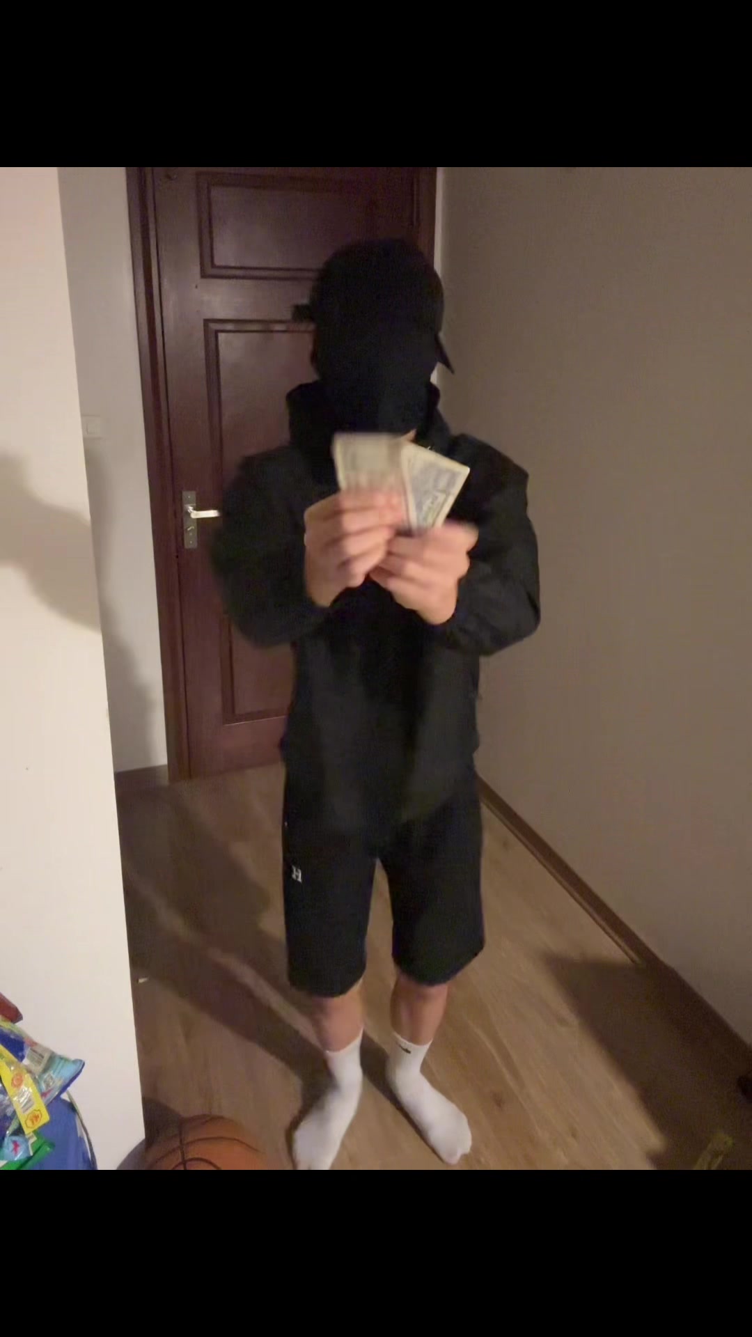 @BHH