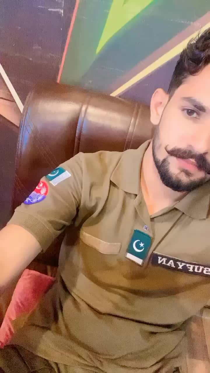 @G U J J A R 🔥