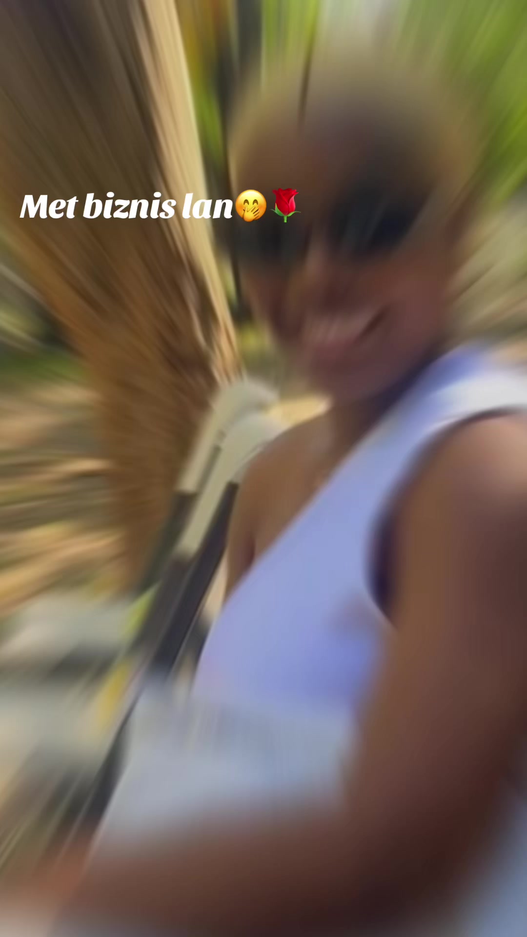 @DJIEORA👜👠👖👗