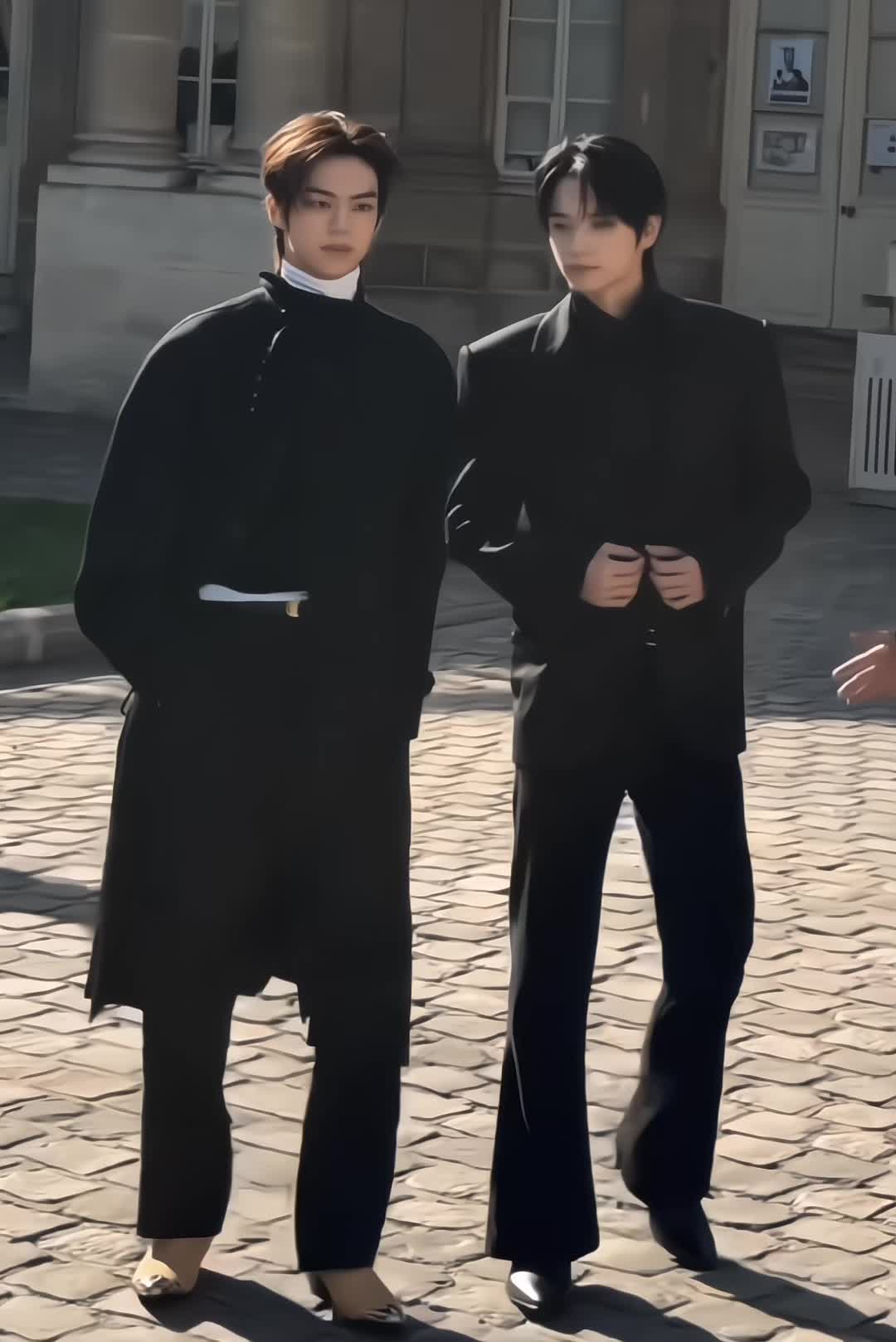 @𝐝𝐝𝐨𝐢𝐧𝐥𝐨𝐯𝐞