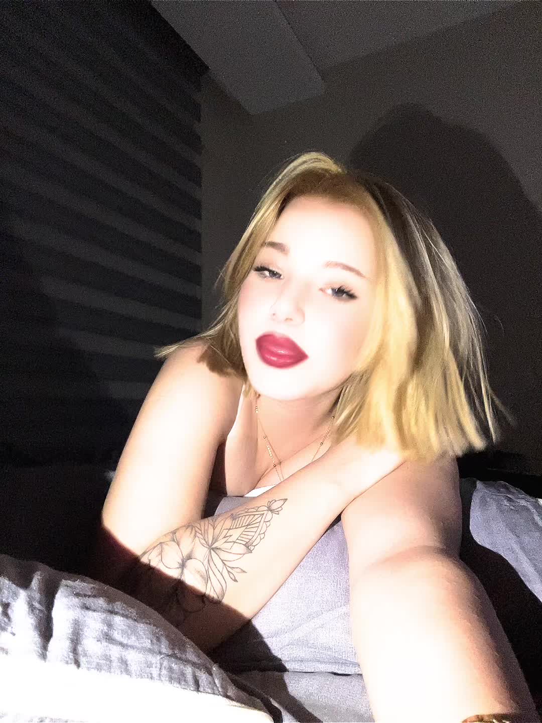 @alezyaa7