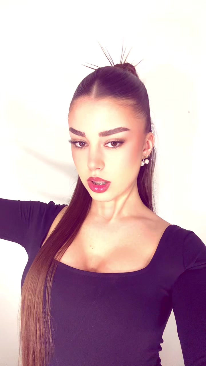 @сара
