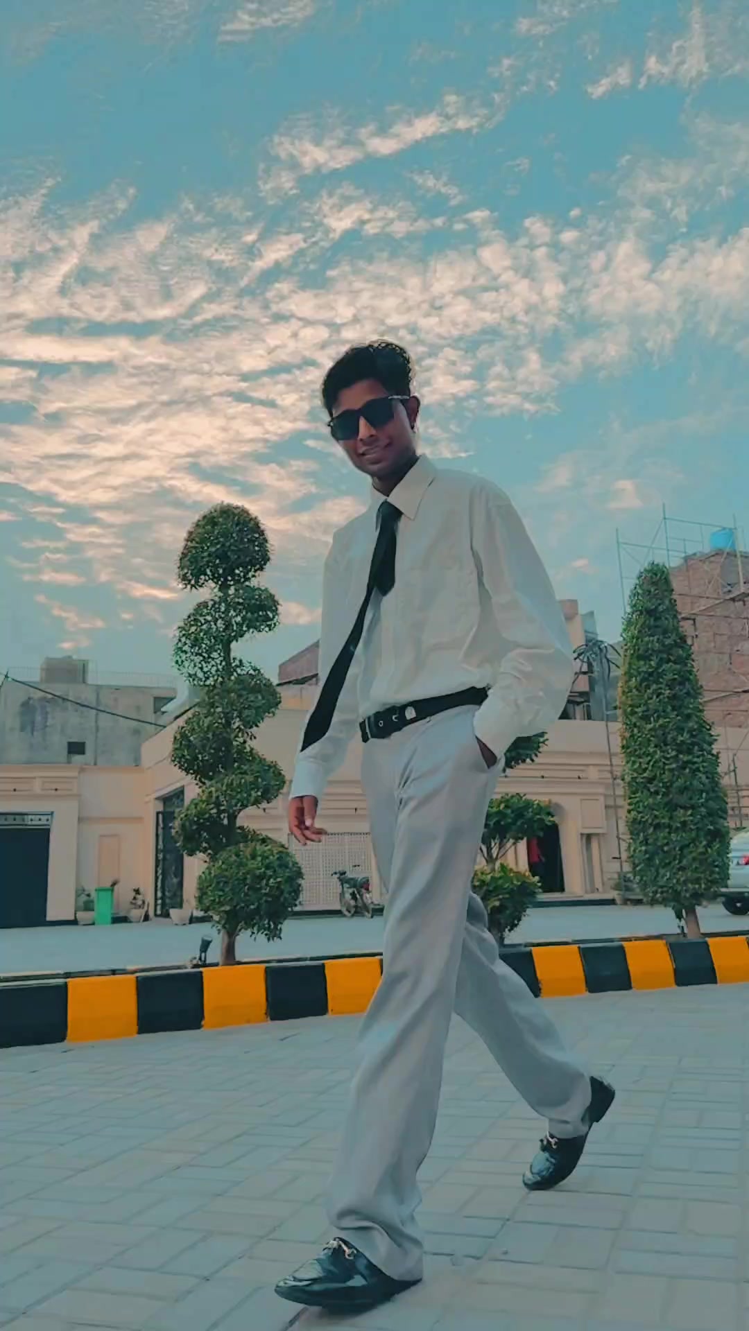 @Pakistani boy