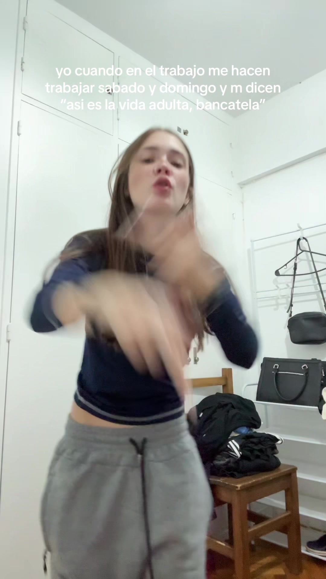 @claraa