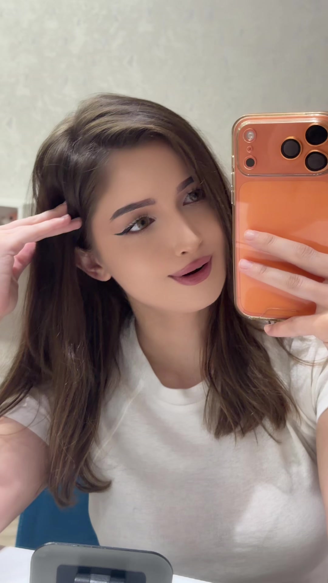 @Mukhanova_