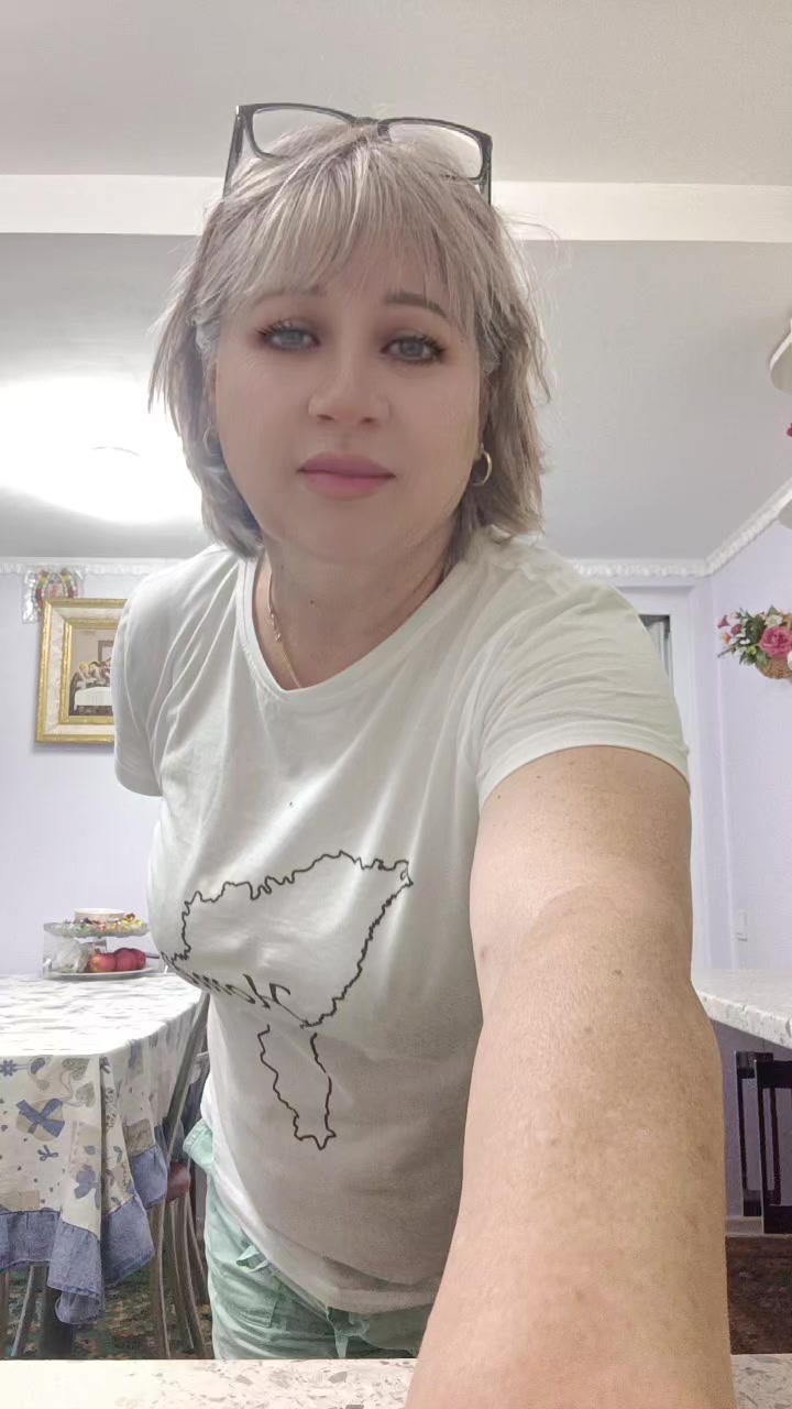 @Ana