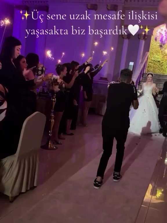 @D&uuml;ğ&uuml;nlerden Kesitler