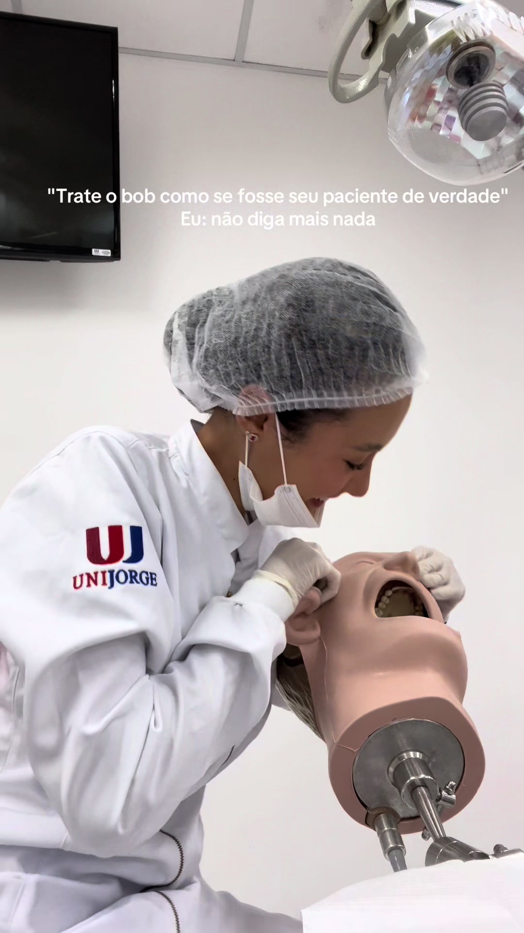 @Let&iacute;cia Bastos