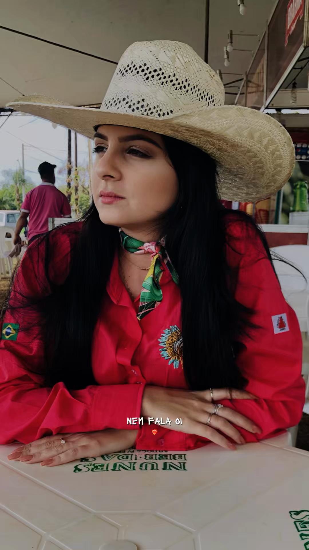 @bymaizamendes