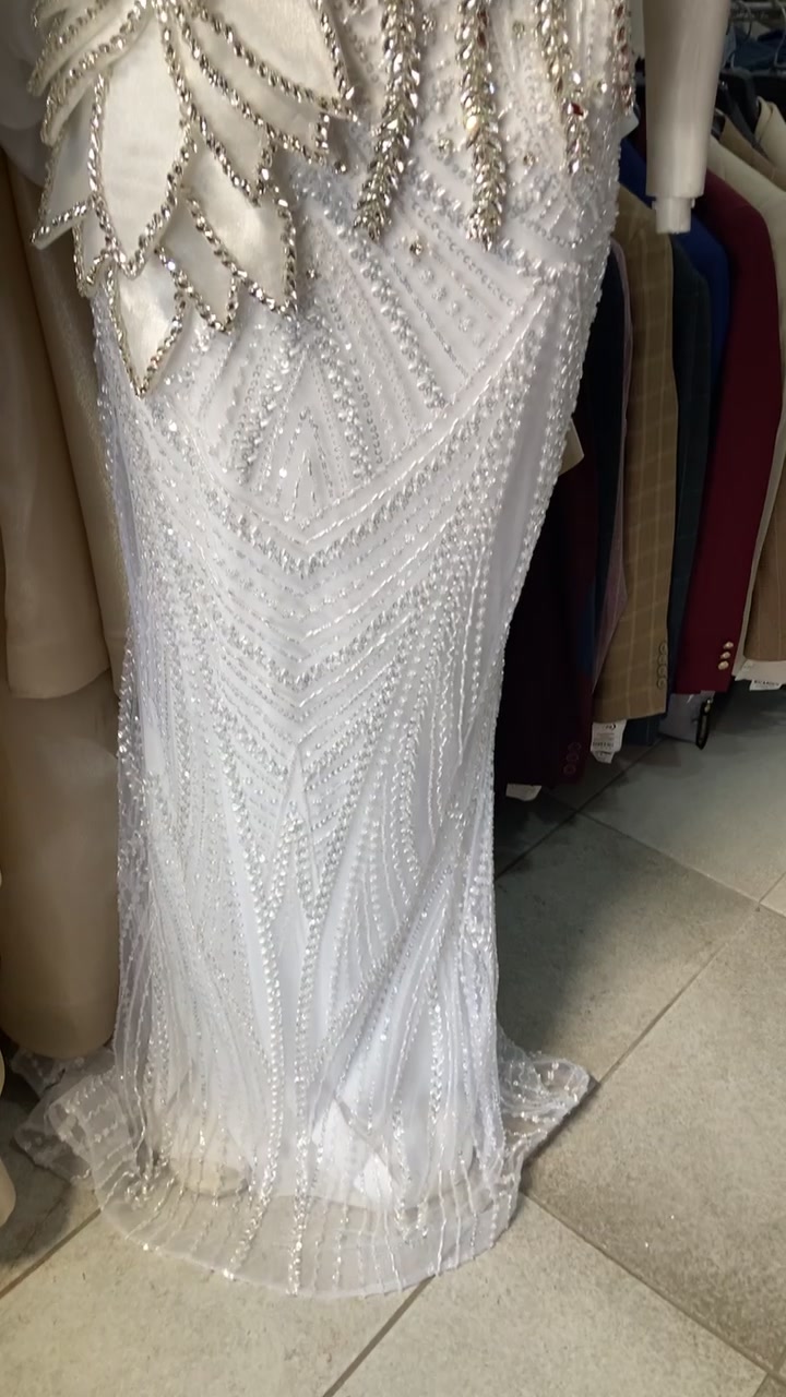 @ShOfficial. 👗👔