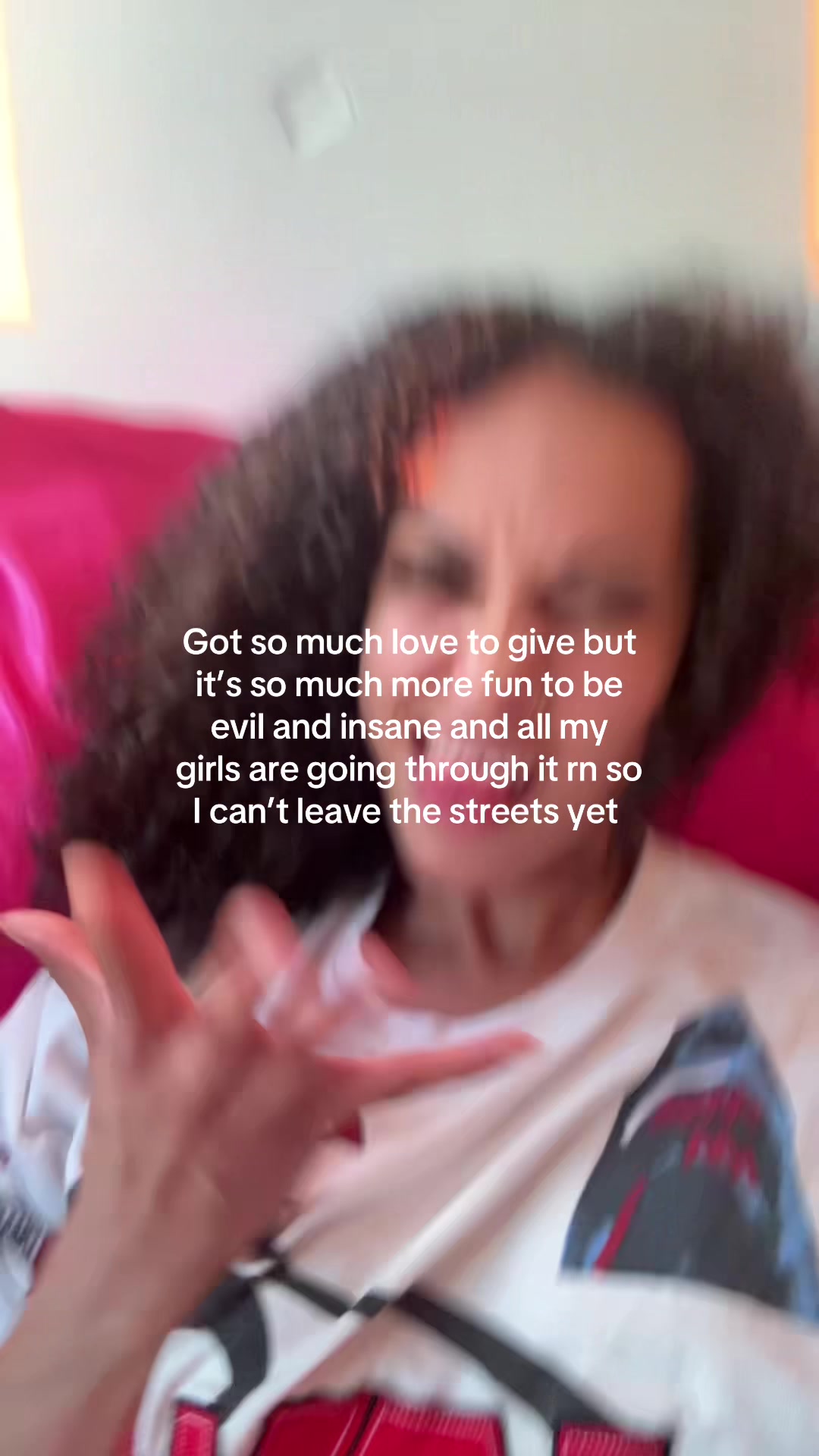 @ELLENIA MIONI