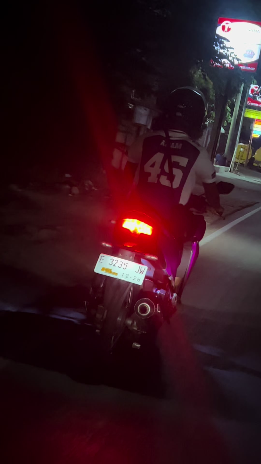 @A Z I Z
