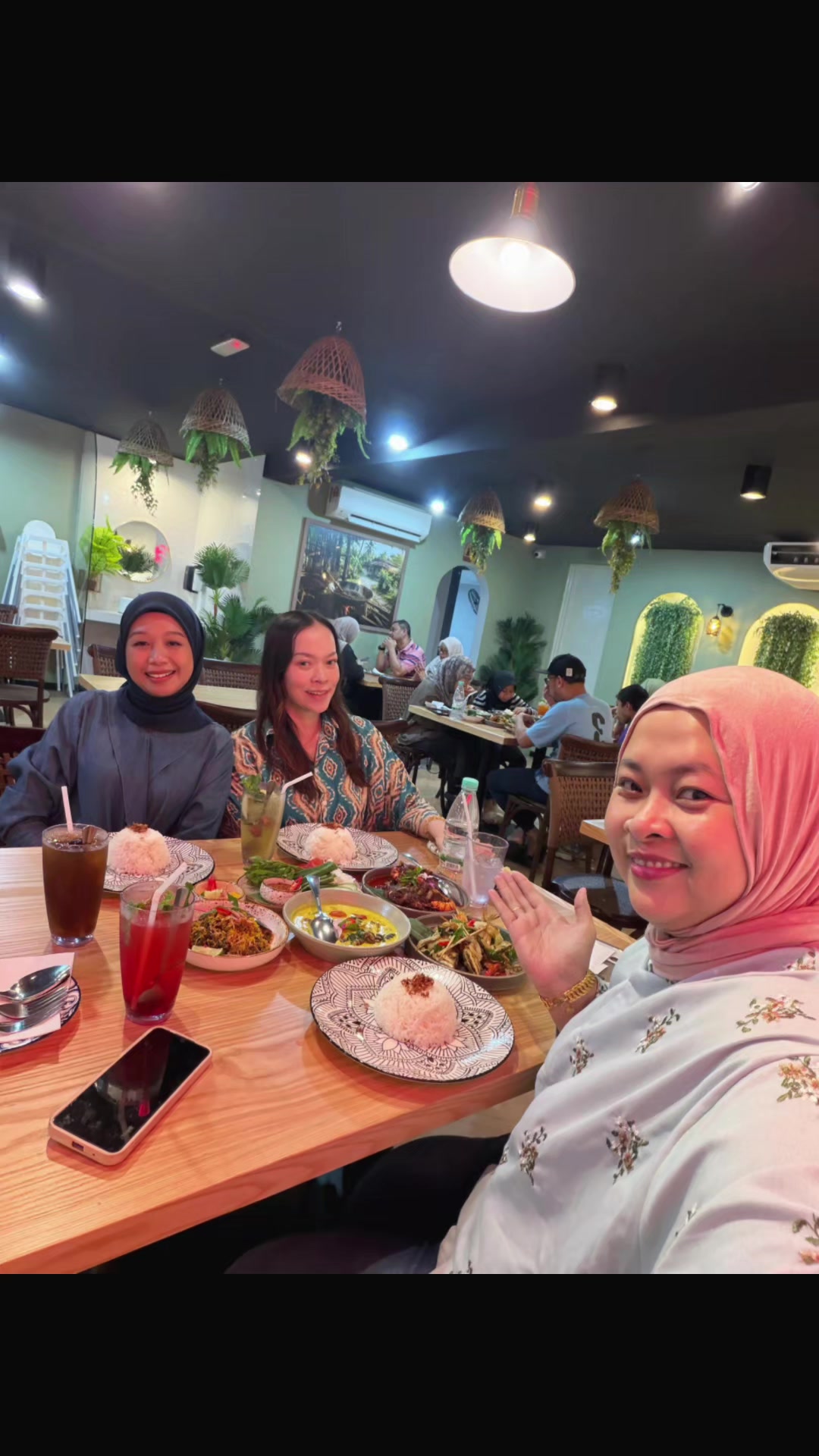 @Nadira Ira