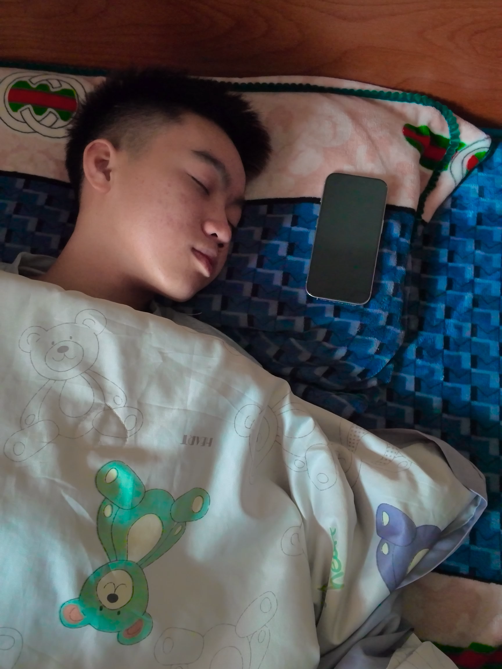 @Chị Ớt Đỏ ( MinMin TV)