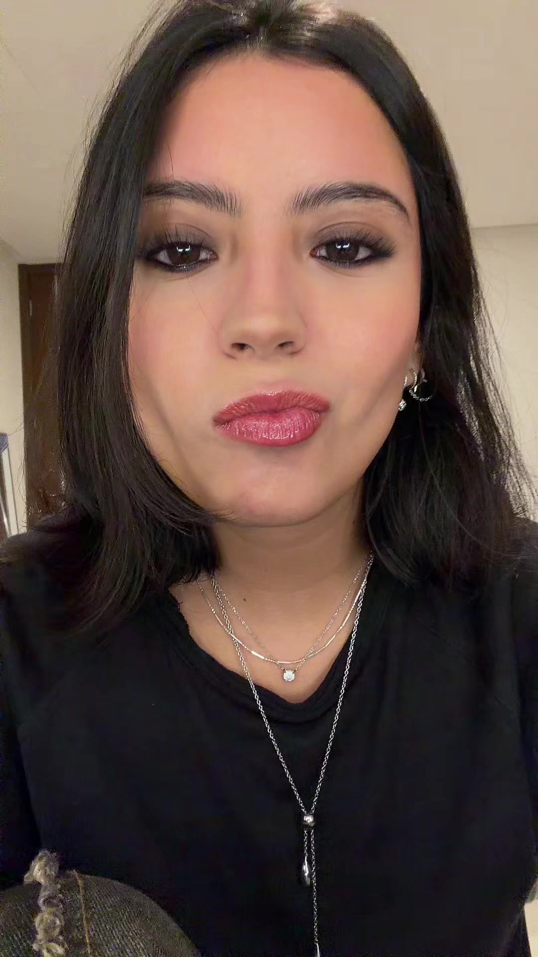 @loveehotmoms_