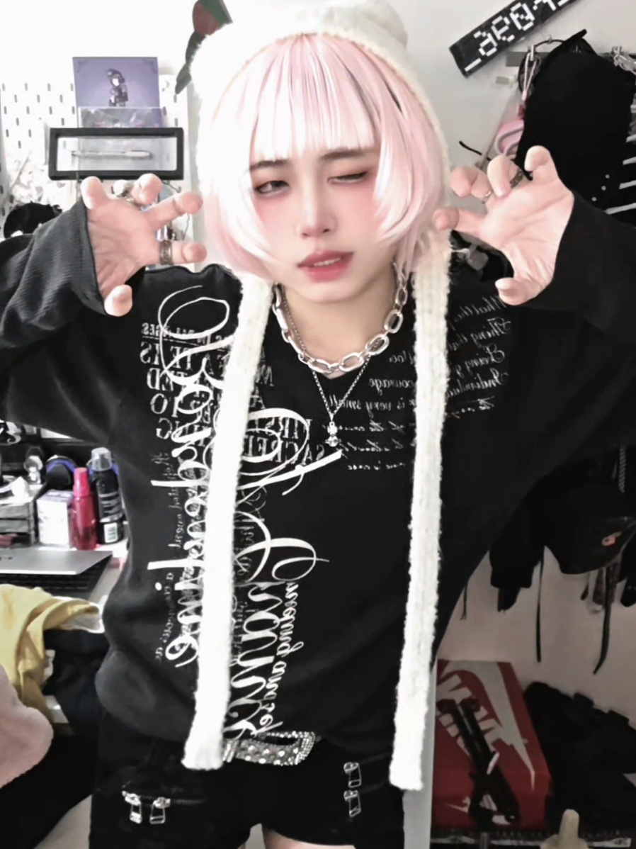 @クロウウウウ