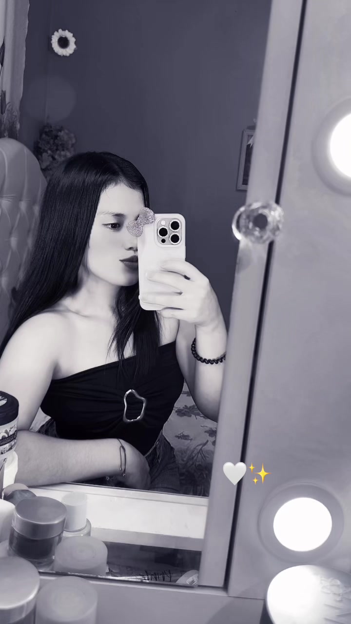 @lu🌚