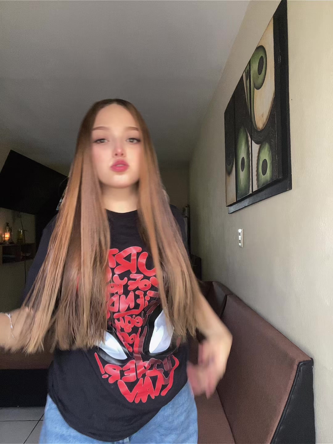 @𝓼𝓸𝓵𝓲𝓼